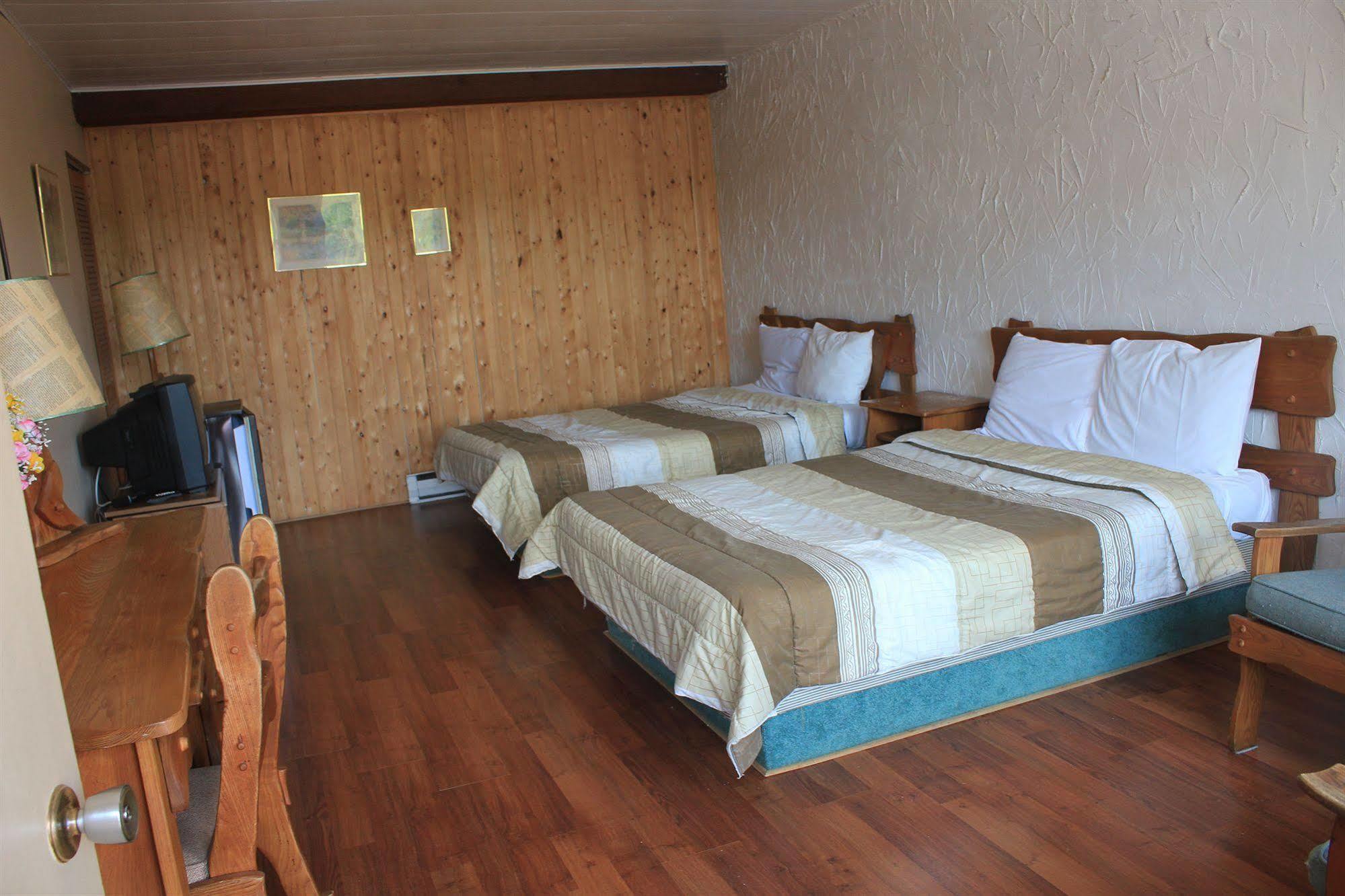 Motel Des Pays D'En Haut Val-David Zewnętrze zdjęcie